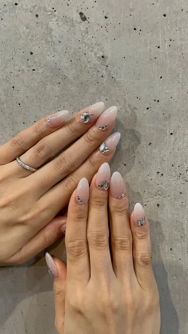 ネイル ハンドネイル IROHA Nail 矢掛萌子のネイルデザイン