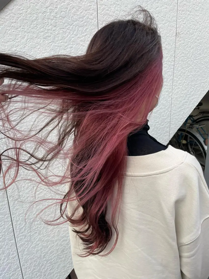 セミロング カラー ブリーチ ケアブリーチ ダブルカラー ピンクカラー インナーカラー 推し ブリーチ  髪質改善のヘアスタイル