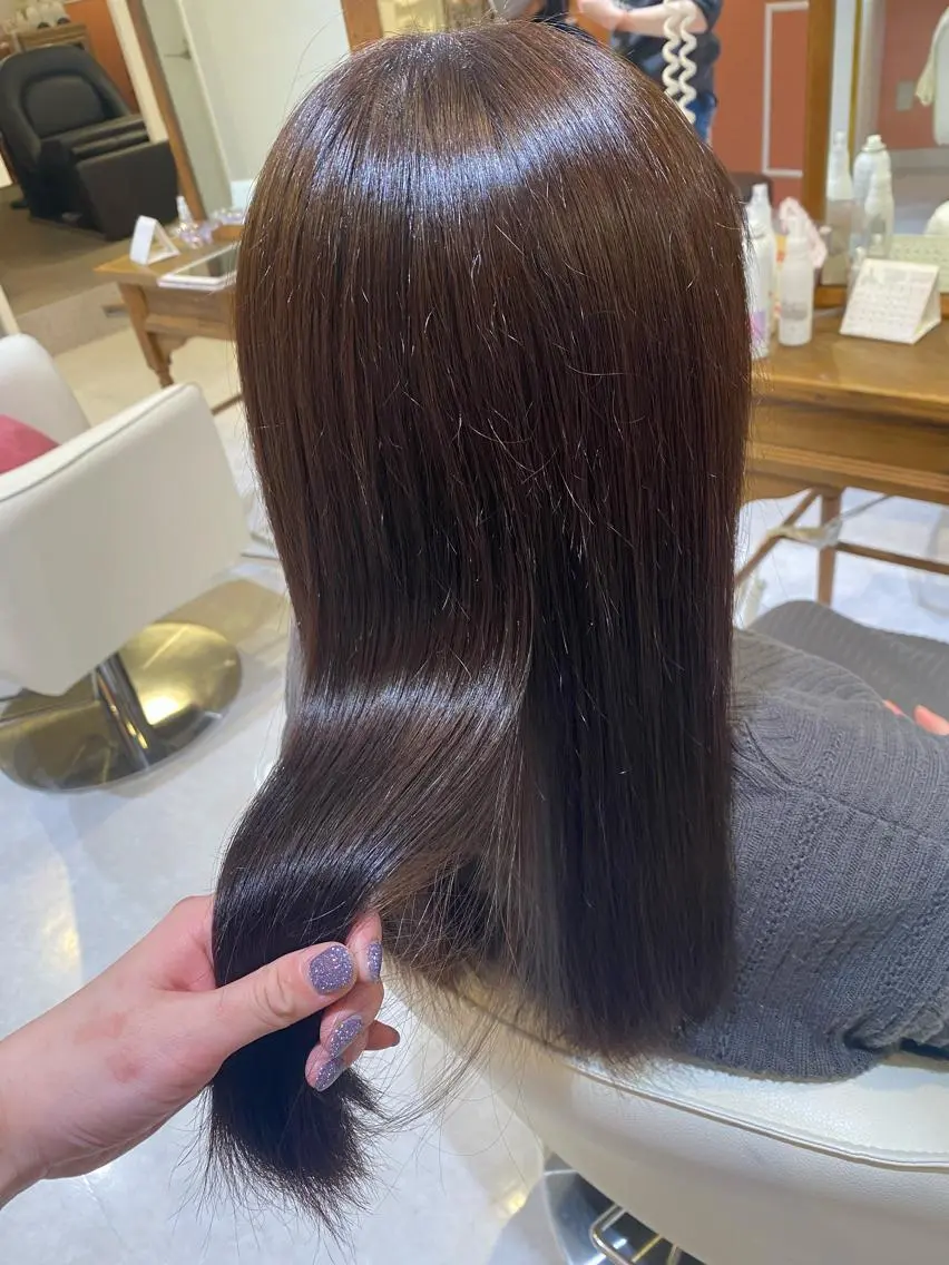ミディアム カラー ヘアカラー 梛木 唯のヘアスタイル