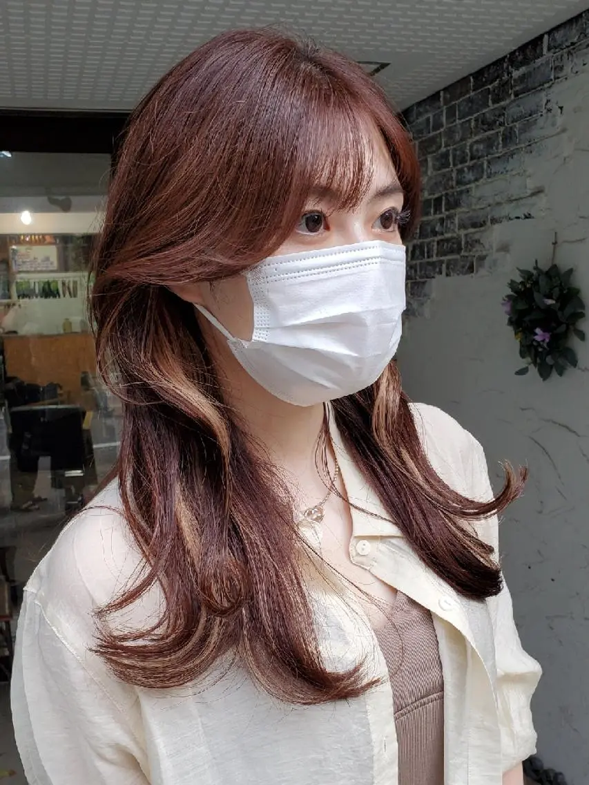 ロング カラー 切りっぱなしボブ ショートボブ バレイヤージュ ベージュカラー 黒髪 カット ヘアカラー トリートメント 韓国レイヤー柔らかい 地毛風縮毛矯正／マツのヘアスタイル