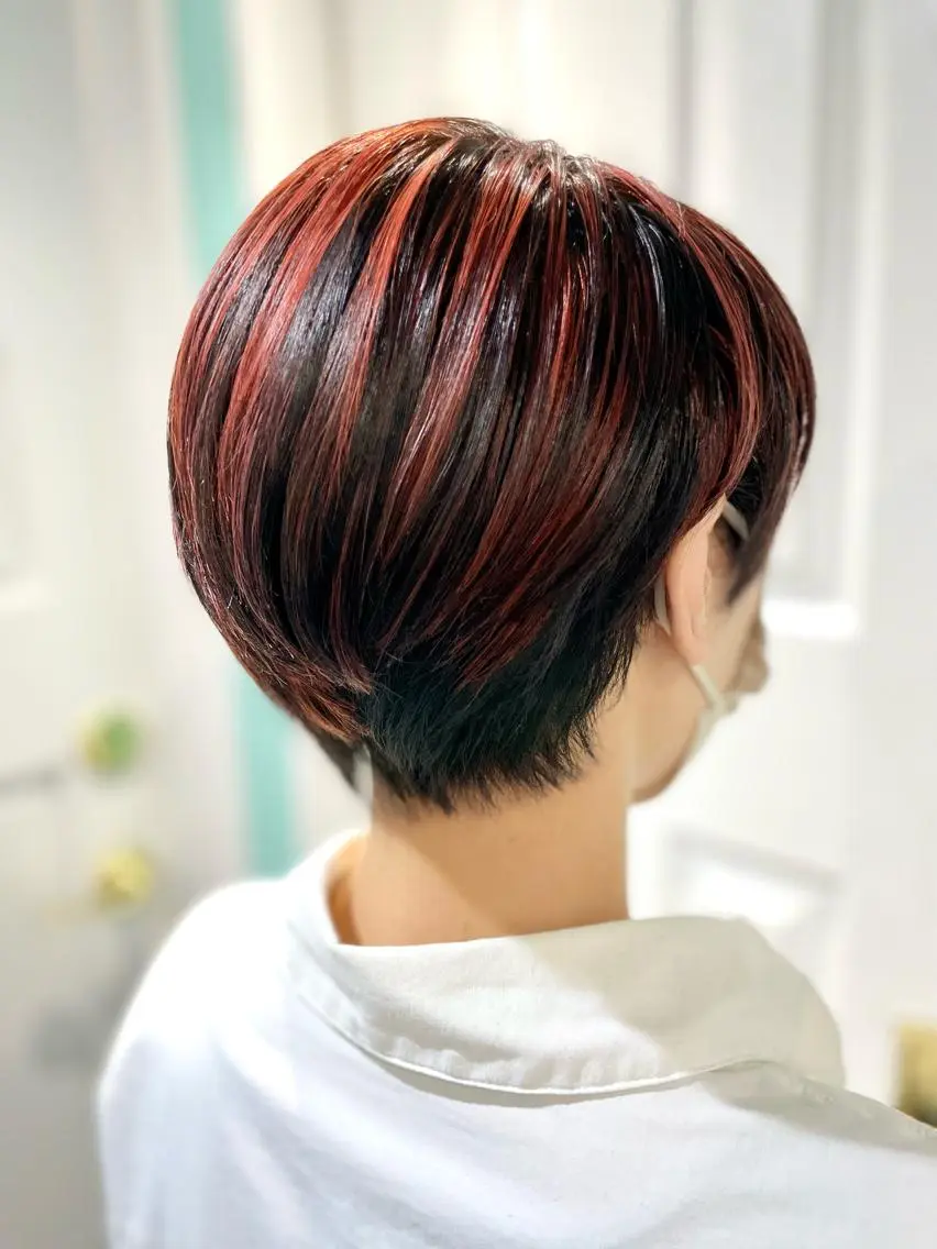 ショート ハイライト 原 千景のヘアスタイル