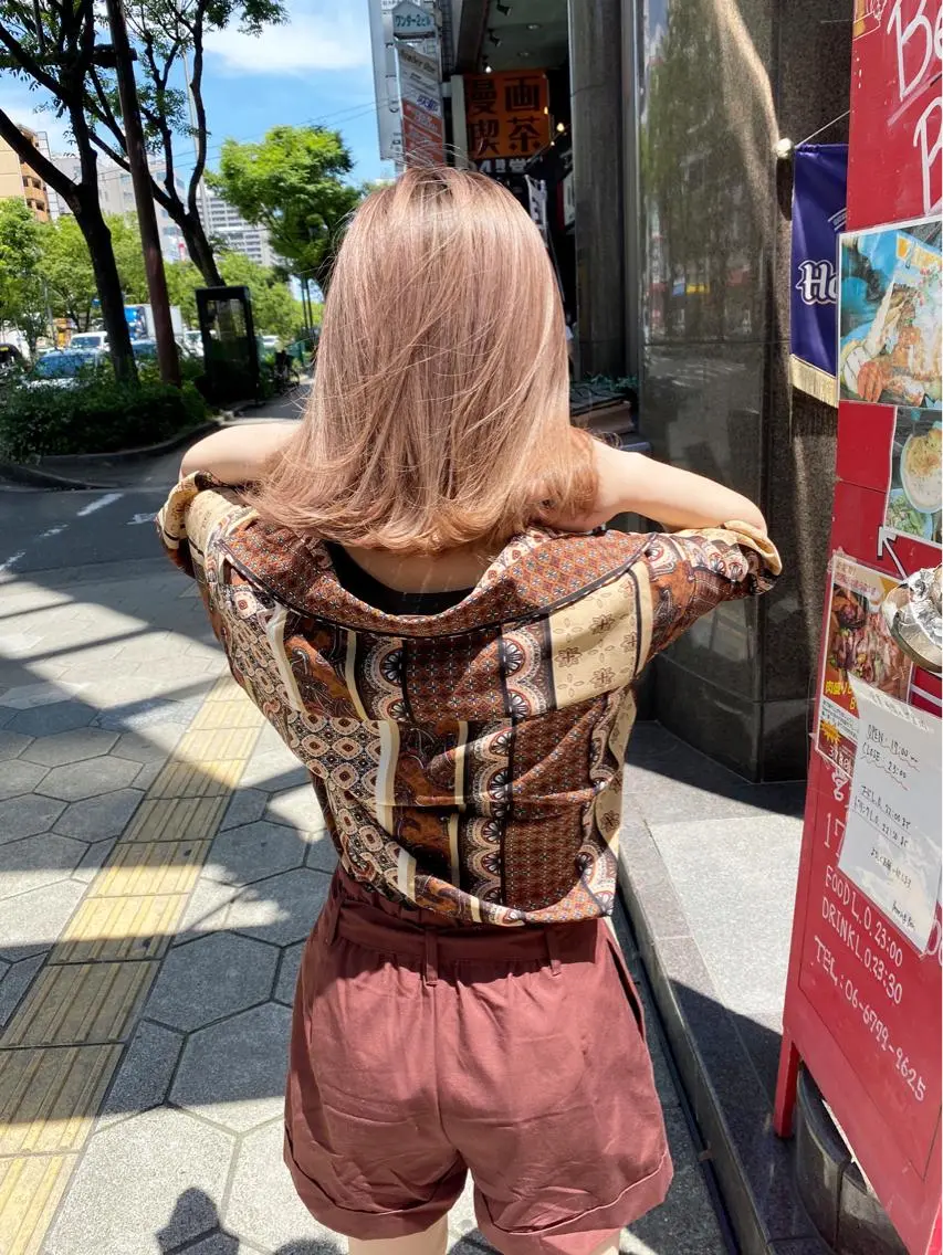 ミディアム ハイライト en Siena エンシエナのヘアスタイル