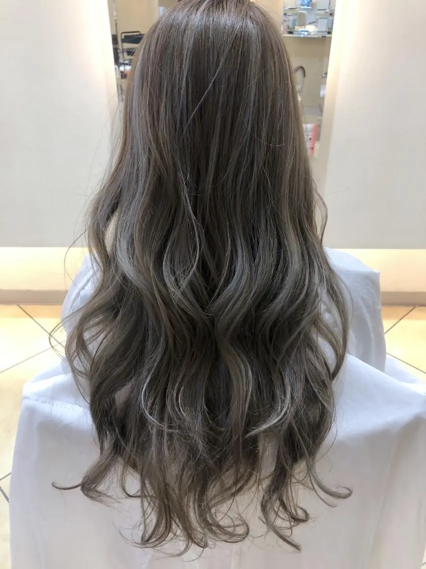カラー ロング ルジャルダン葛西 NAOのヘアスタイル