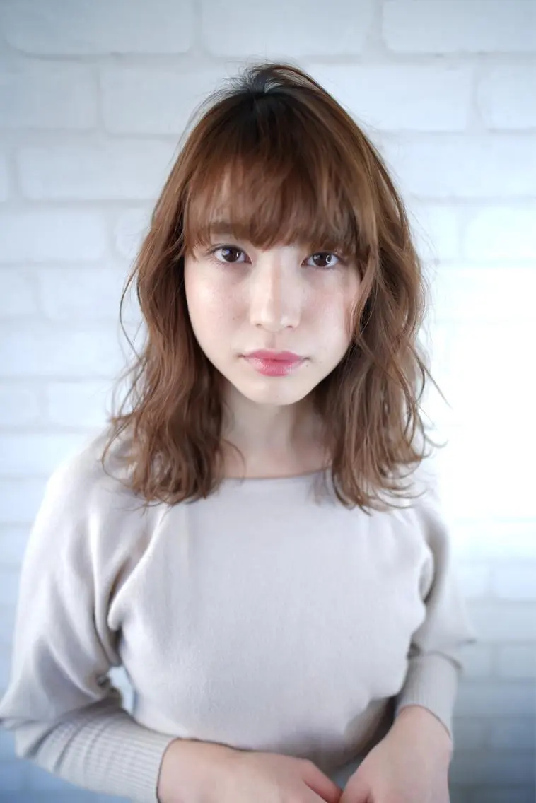 ミディアム カラー パーマ ヘアアレンジ メンズ キッズ ネイル マツエク・マツパ カット ヘアカラー トリートメント premier modelsのヘアスタイル