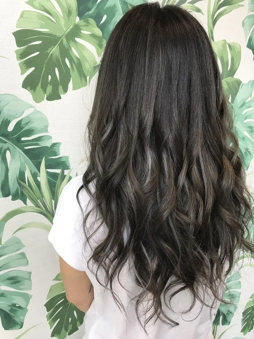 ロング カラー パーマ ヘアアレンジ 大阪レミーエクステ チビ編み込みのヘアスタイル