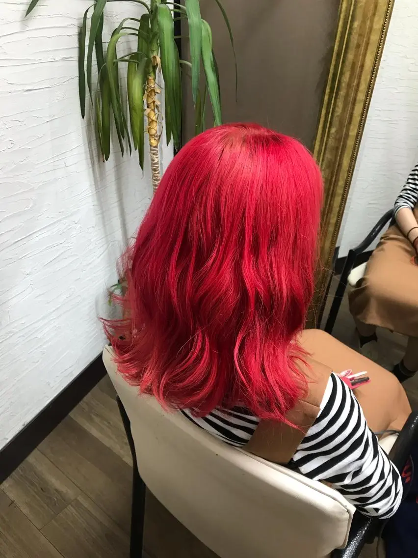 セミロング カラー ヘアアレンジ レッドカラー 牧野 なつきのヘアスタイル