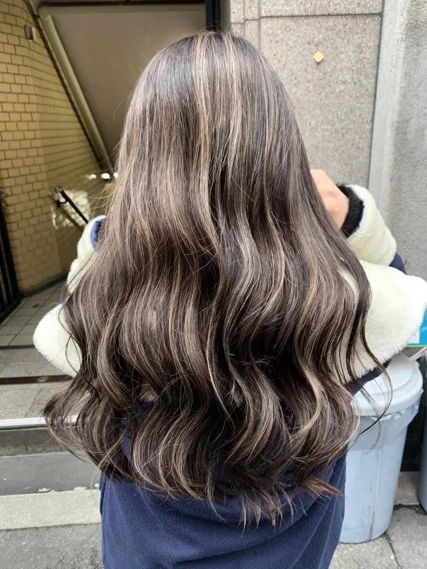 ロング ハイライト レイヤー×縮毛矯正 深見 拓のヘアスタイル