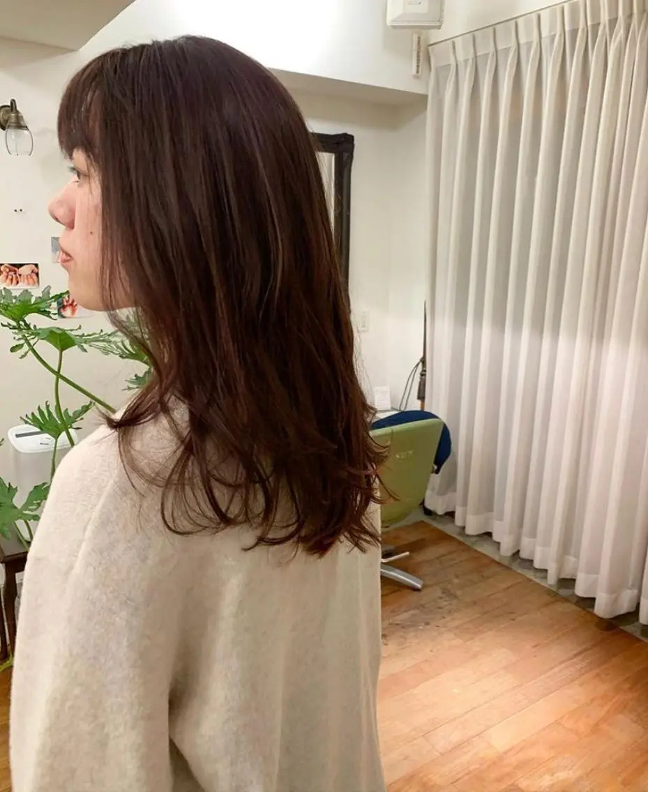 セミロング カラー 杉山 憂人のヘアスタイル