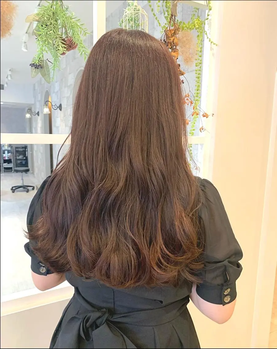 ロング カラー 🪞Unge チヒロ 女性限定のヘアスタイル
