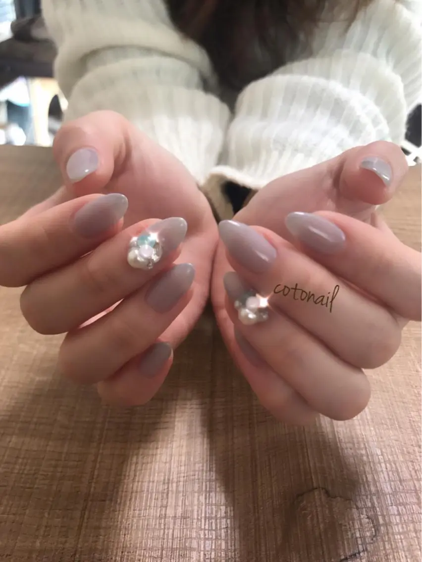 セミロング ネイル シンプルネイル ツメトマツゲ .のネイルデザイン