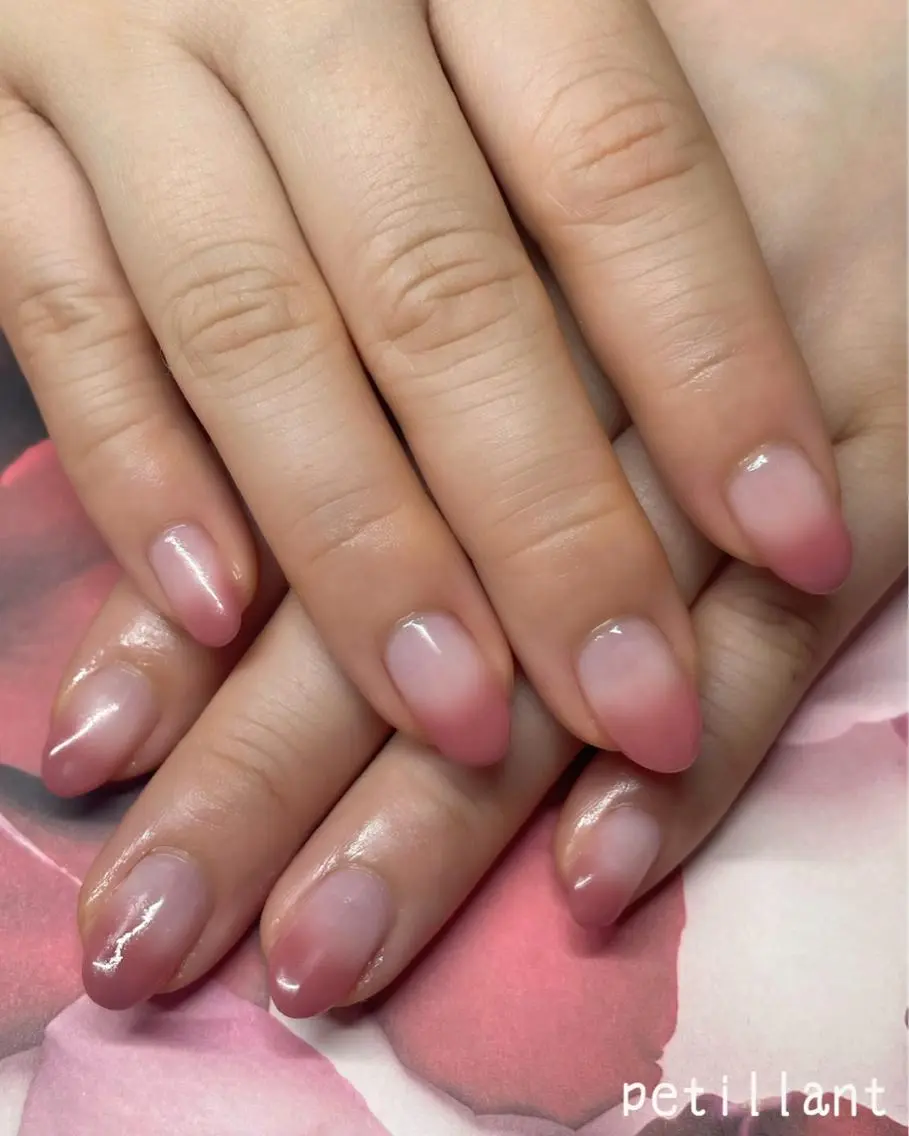 ネイル グラデーション シンプルネイル 春ネイル nail salon petillantのネイルデザイン