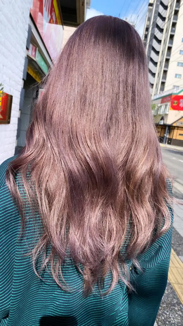 ロング カラー 【育休中】EARTH 荒井店HARUNAのヘアスタイル