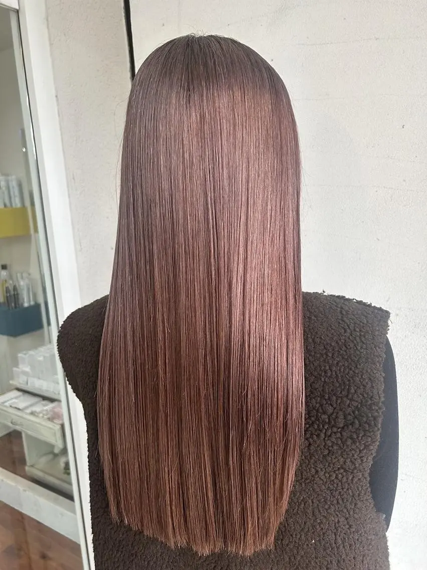 ロング カット ヘアカラー トリートメント Chihiro .のヘアスタイル