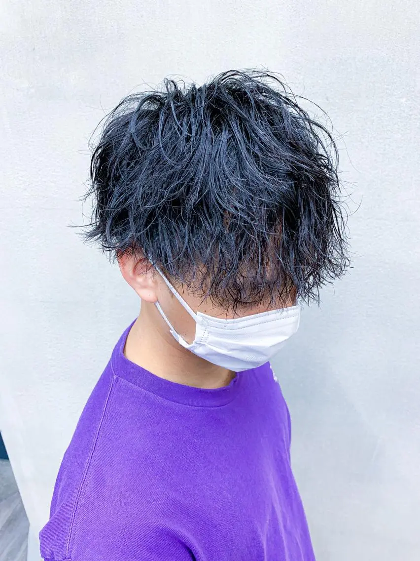 ショート パーマ メンズ カット パーマ 尾﨑 純也のヘアスタイル