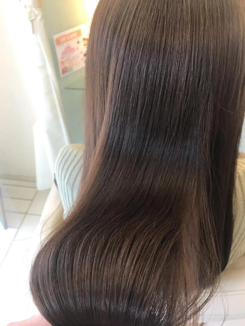 ロング カラー アクアカラー バレイヤージュ ブリーチ ケアブリーチ ダブルカラー カット ヘアカラー yukari 艶髪ヘアのヘアスタイル