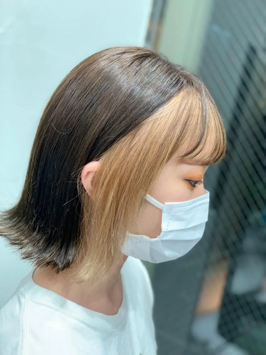 ショート カラー ヘアアレンジ ブリーチ 顔周りカット 💠 AYAKA💠のヘアスタイル