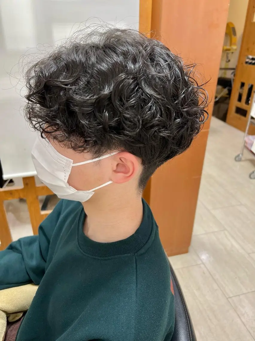 ショート パーマ メンズ 黒崎 美乃里のヘアスタイル