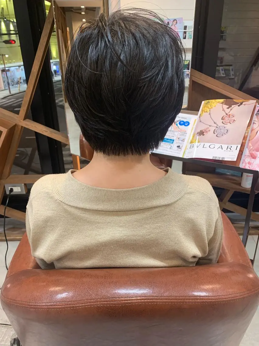 ショート 吉田 茉生のヘアスタイル