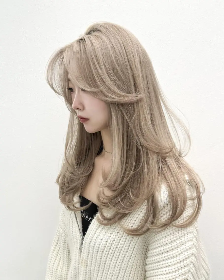 ロング カラー *トレンド韓国スタイ ル🇰🇷モデル募集のヘアスタイル