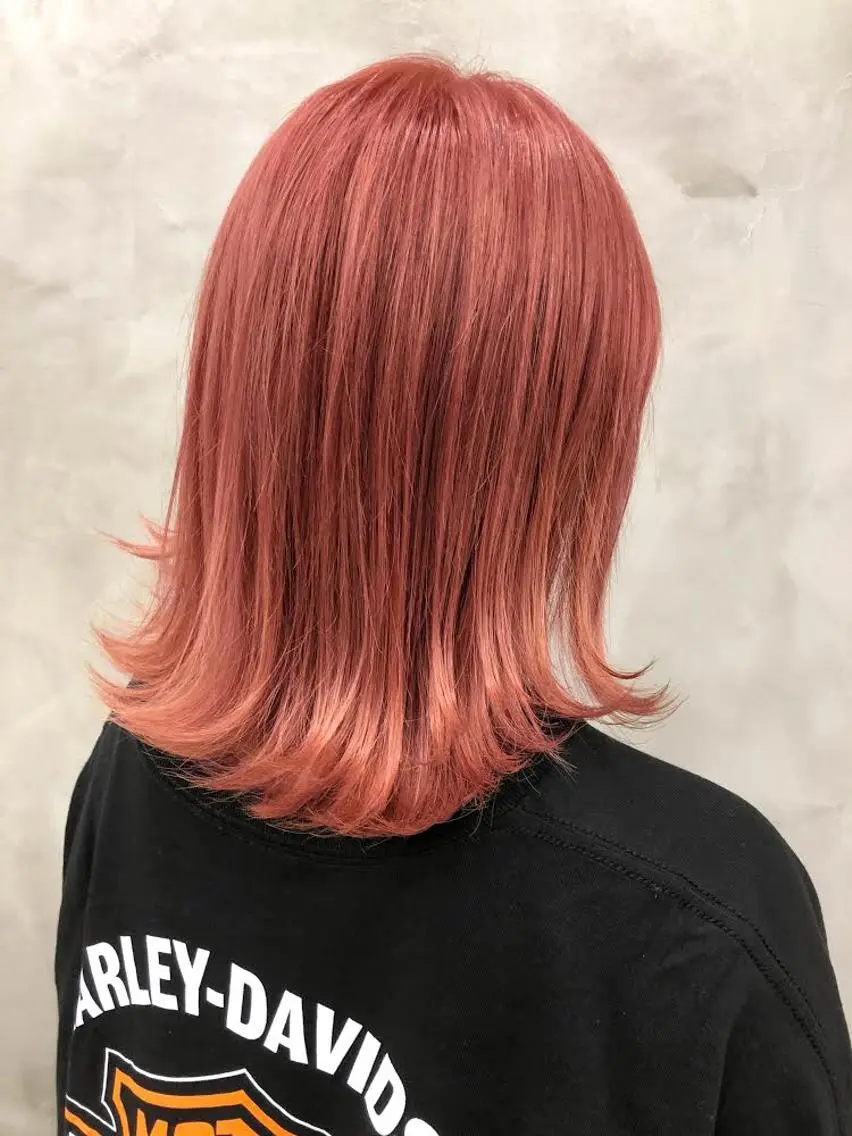 カラー ベージュカラー ダブルカラー ピンクカラー ピンクベージュ ショート・ボブ 徳竹淳一のヘアスタイル