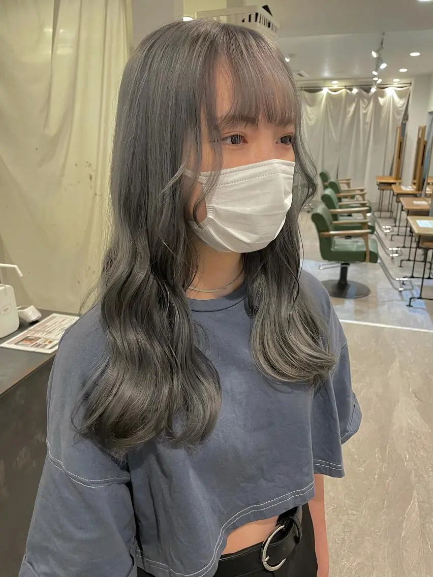ロング カラー カット ヘアカラー トリートメント 安藤 佑衣のヘアスタイル