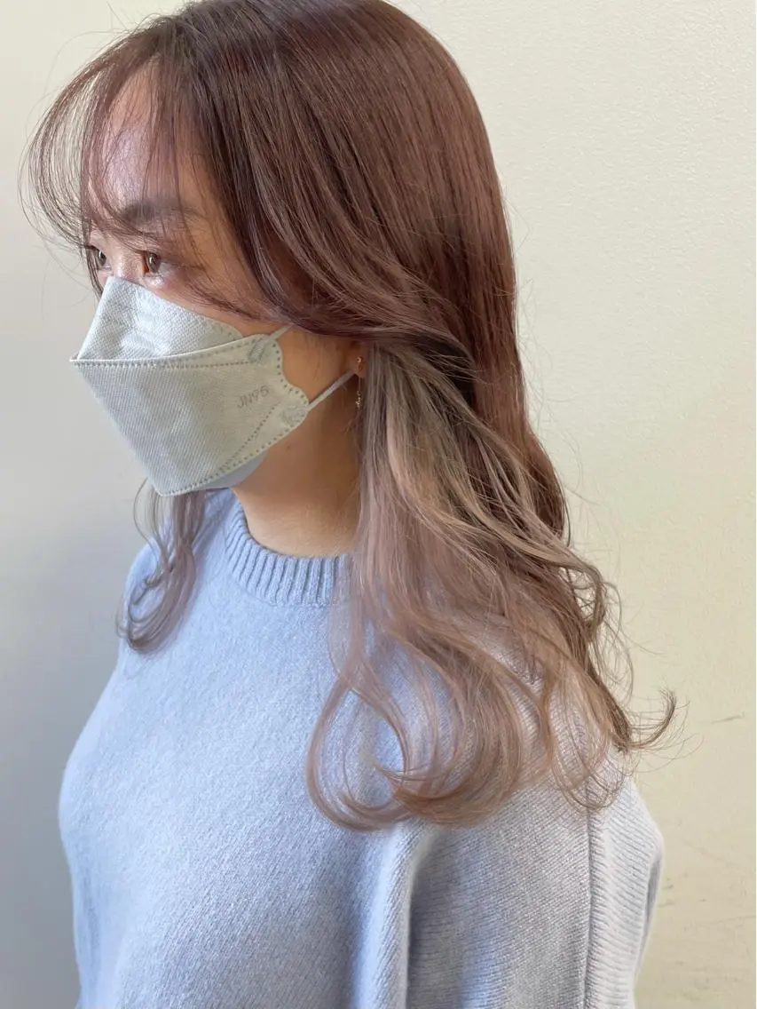 ミディアム カラー ヘアアレンジ ブリーチ イヤリングカラー ピンクカラー ホワイトピンク ヘアカラー トリートメント 🦄インナーカラー 🦄貫井彩花のヘアスタイル
