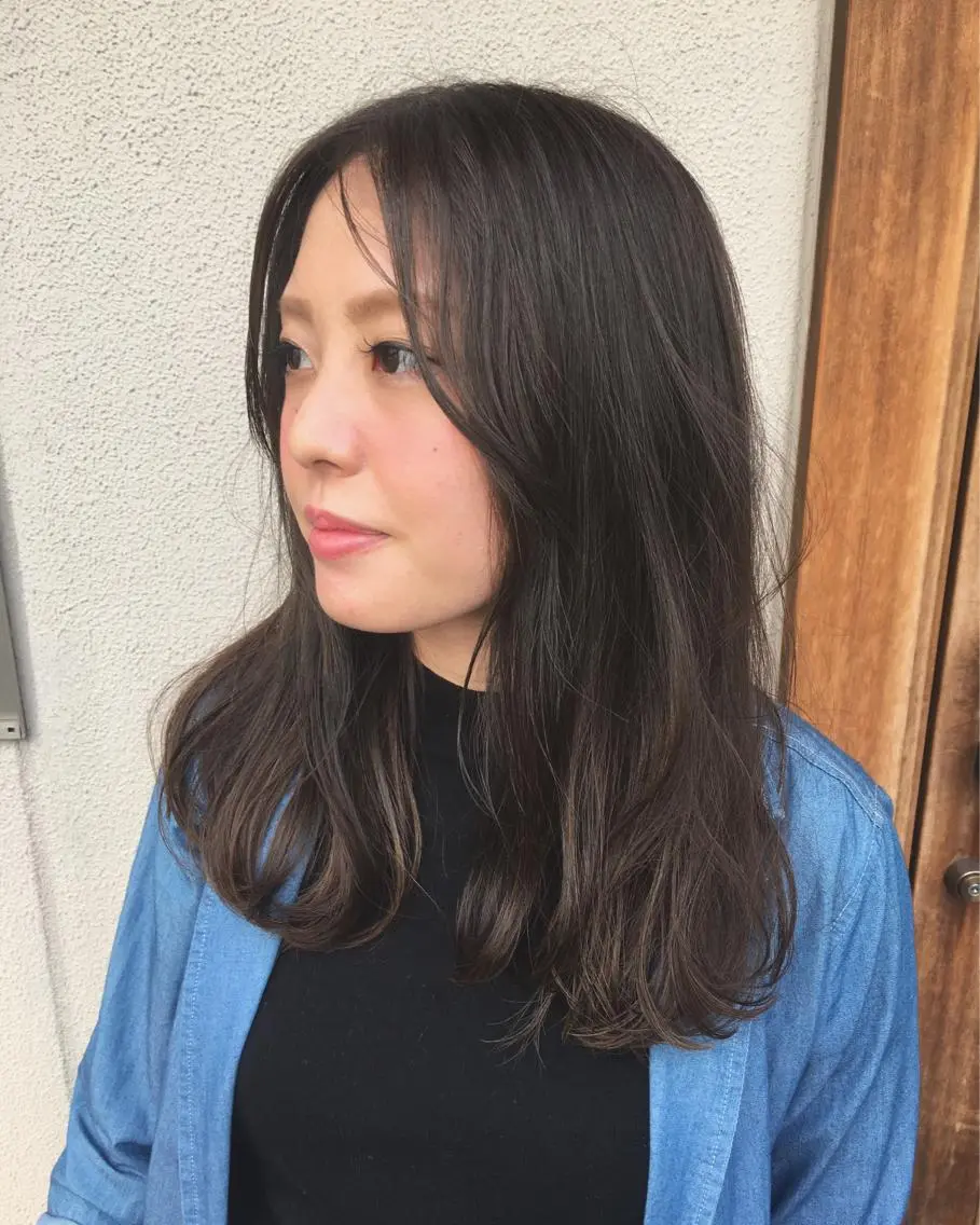 セミロング カラー ヘアアレンジ グレージュ インナーカラー 酒井 透のヘアスタイル