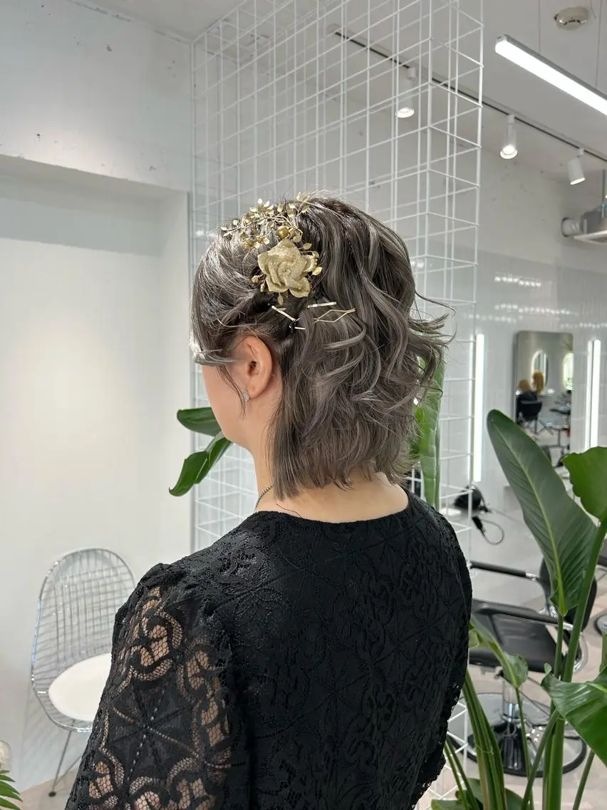 ショート カラー ヘアアレンジ 卒業式ヘアセット🎀 ヘアアレンジのヘアスタイル