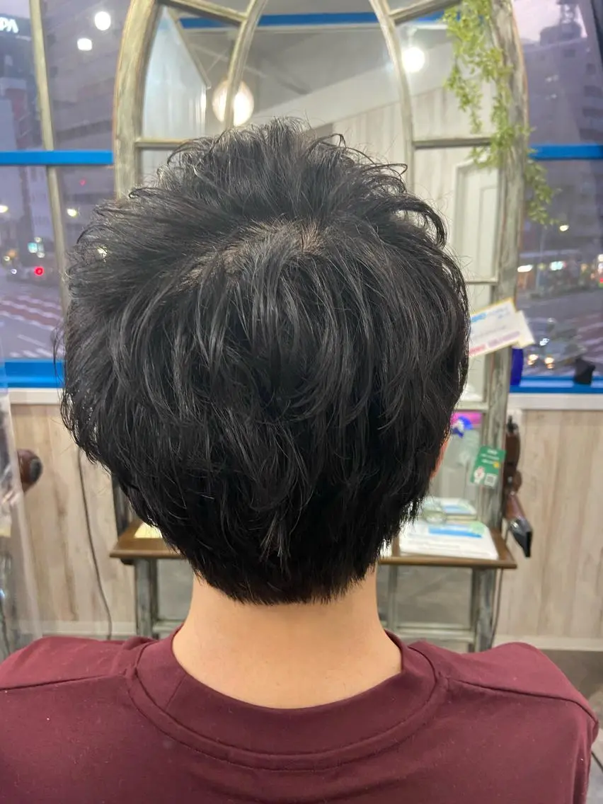 ショート パーマ メンズ カットパーマ✂️ 小坂田玲亜のヘアスタイル