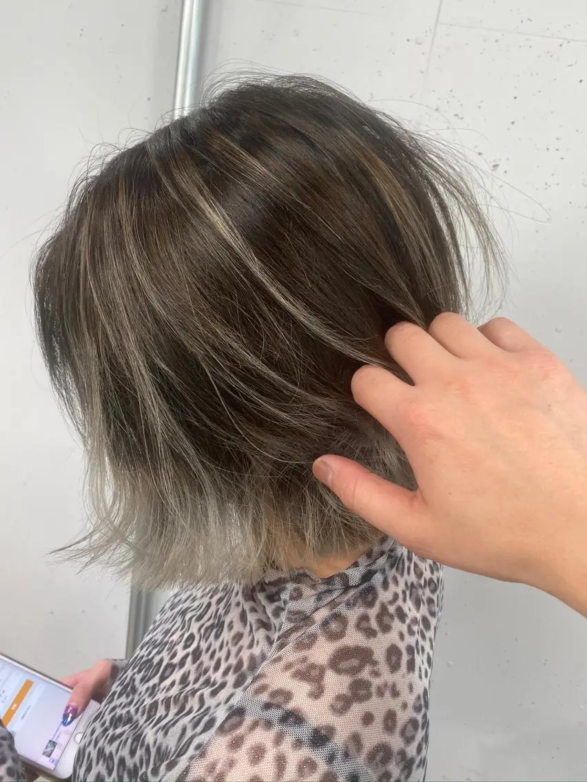 ミディアム カラー ヘアアレンジ 結婚式・ブライダル アッシュ バレイヤージュ ベージュカラー ブリーチ 溝部裕太Hair salon808代表のヘアスタイル