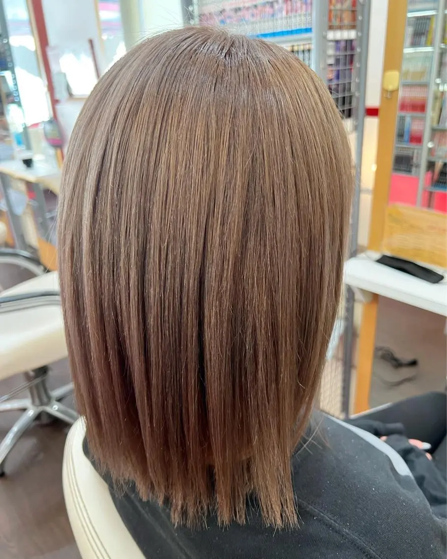 ミディアム カラー アッシュ ベージュカラー ブリーチ 髪質改善 トリートメント ヘアカラー まさき✂︎ /ブリーチカラーのヘアスタイル