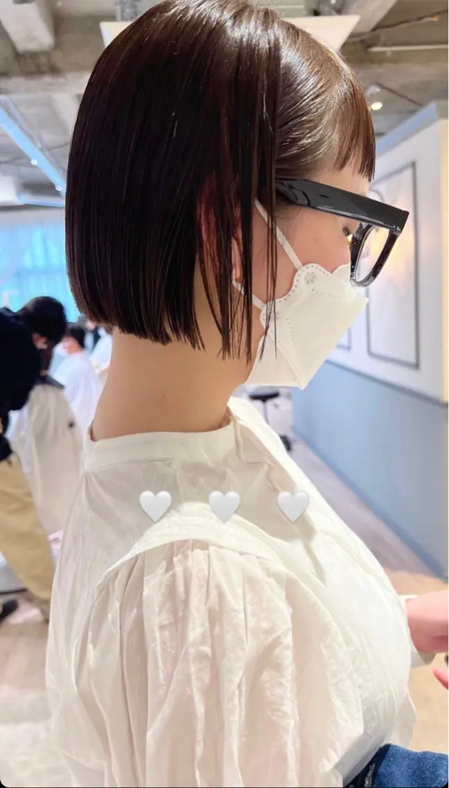 ショート mayu🤍 透明感カラーのヘアスタイル
