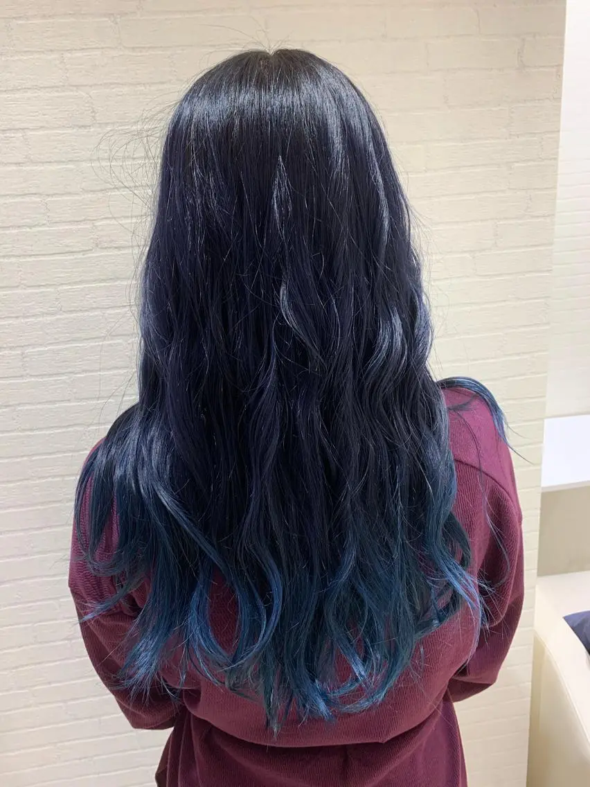 ロング カラー LiTA RIKUのヘアスタイル
