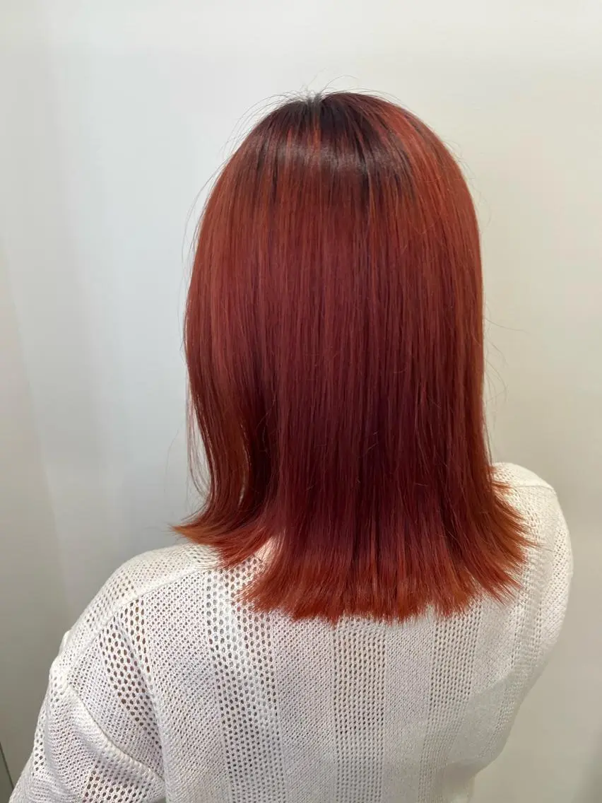 カラー 吉田 夏菜のヘアスタイル
