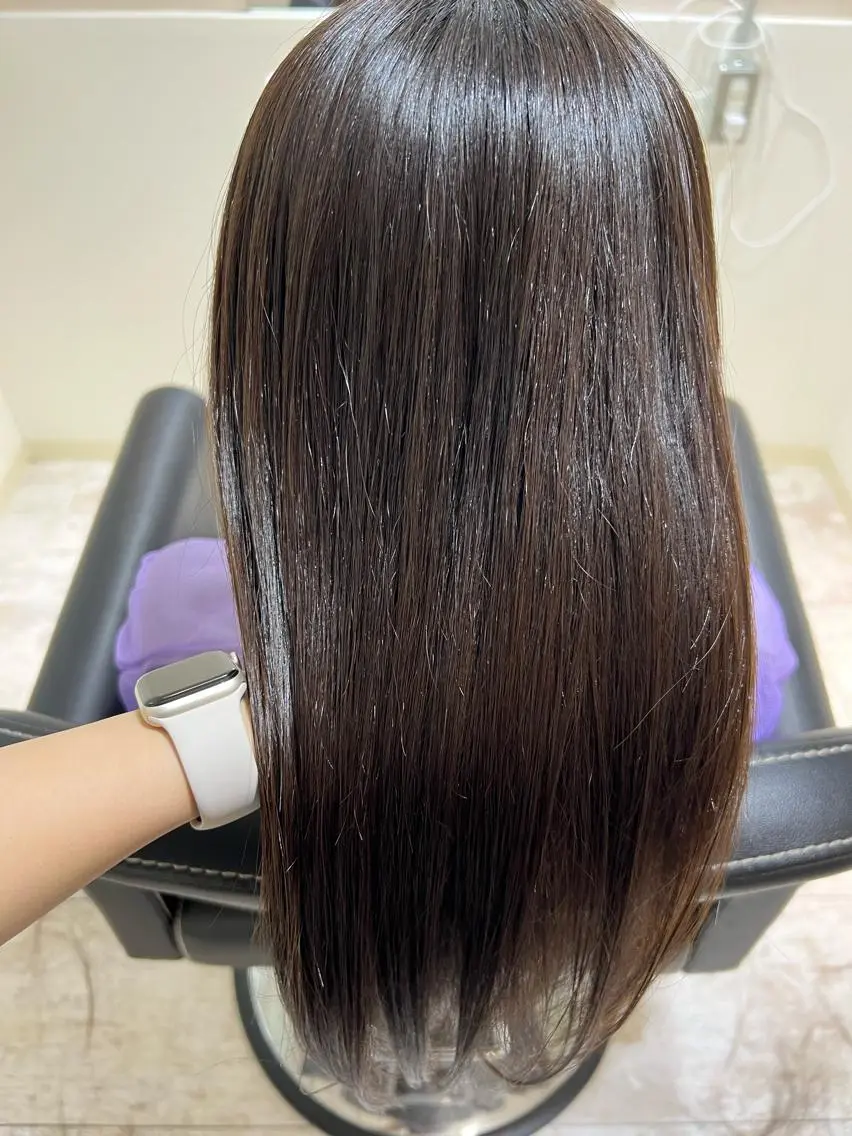 ロング 縮毛矯正 カット ヘアカラー 縮毛矯正 トリートメント ヘッドスパ 🥣🫧艶カラー 🦋アカマ ミユ🦋のヘアスタイル