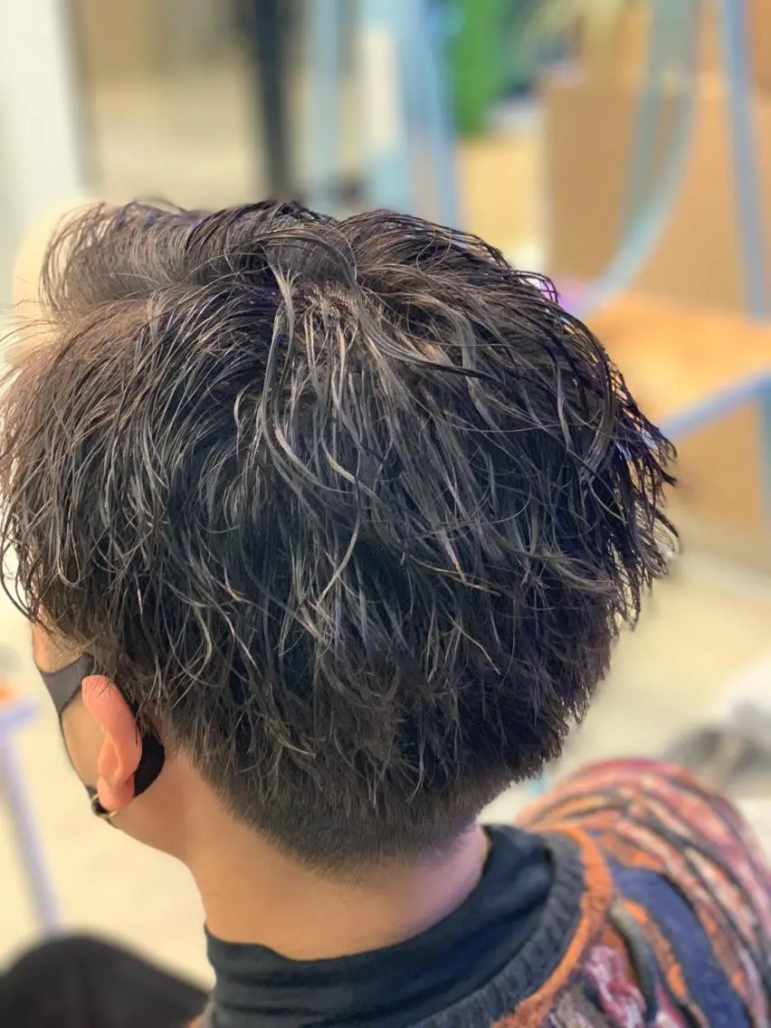 ショート パーマ メンズ 北川 拓也のヘアスタイル