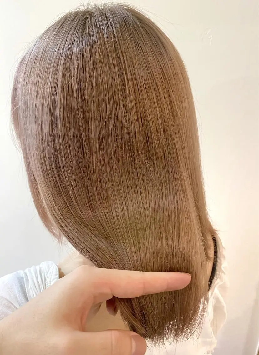 ミディアム カラー ヘアカラー トリートメント 服部 樹季のヘアスタイル