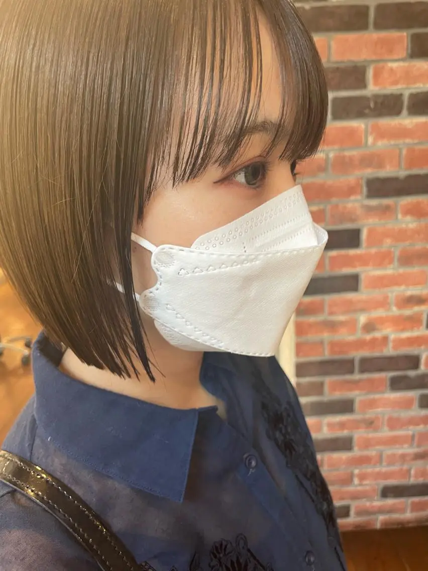 ショート カラー ヘアアレンジ 抜け感ボブ×パーマ ｜kazaneのヘアスタイル