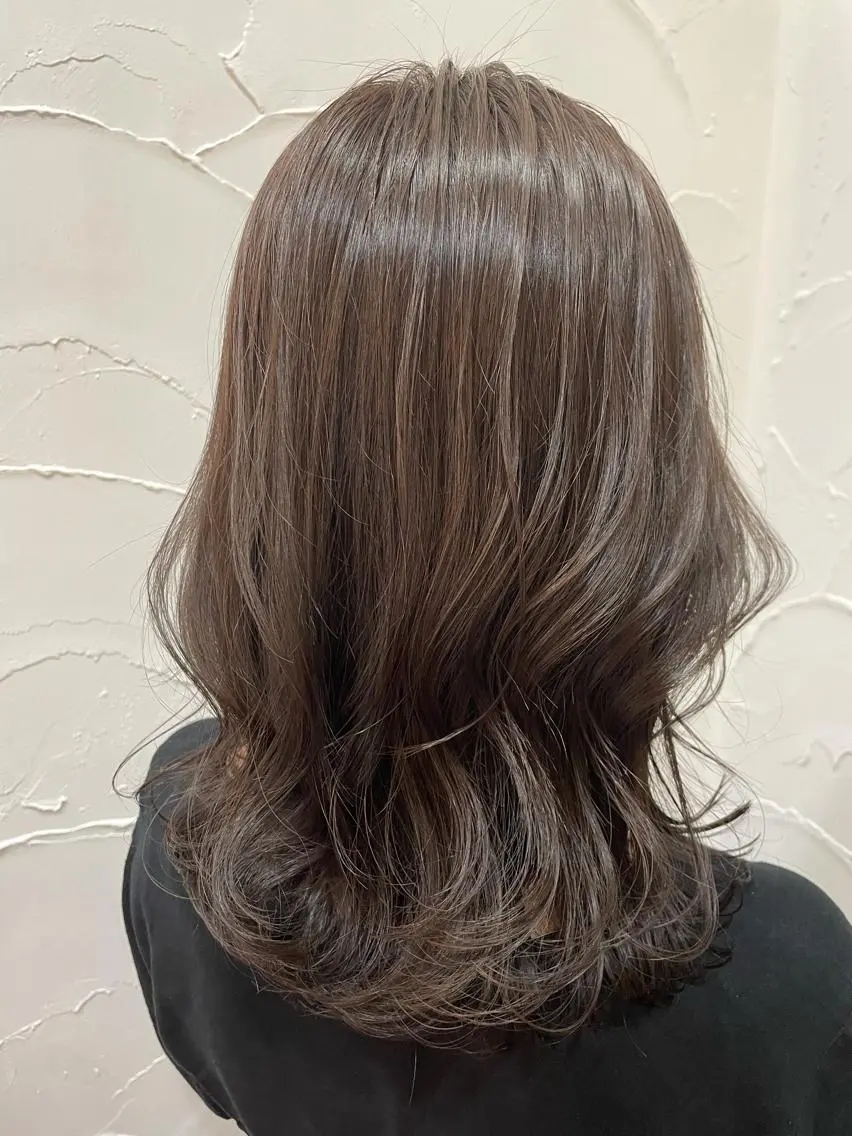 カラー カット ヘアカラー トリートメント ヘッドスパ 【店長】インナー指名 No.1戸塚優思のヘアスタイル