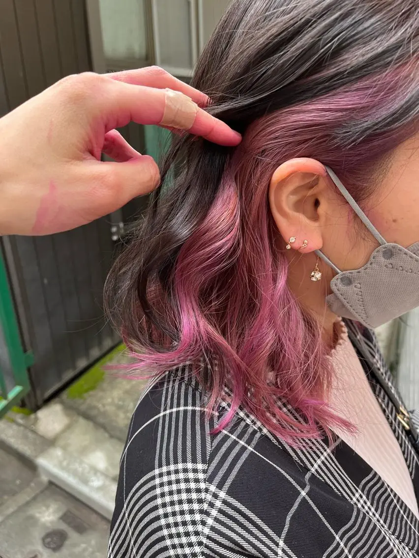 ミディアム カラー ショートボブ ボブレイヤー アッシュ バレイヤージュ ミストバング カット ヘアカラー トリートメント 原宿サロン代表 デザインカラー伊藤卓のヘアスタイル