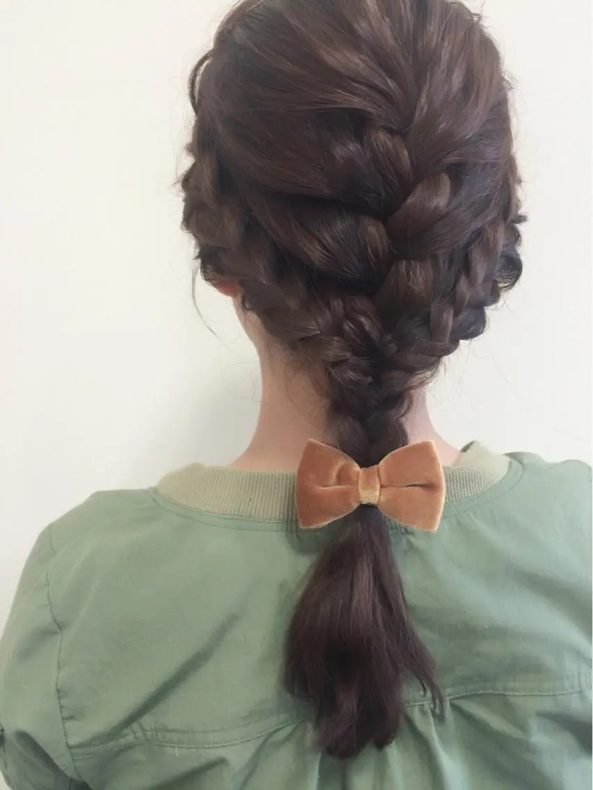 セミロング ロング ヘアアレンジ 沢田 瞳のヘアスタイル