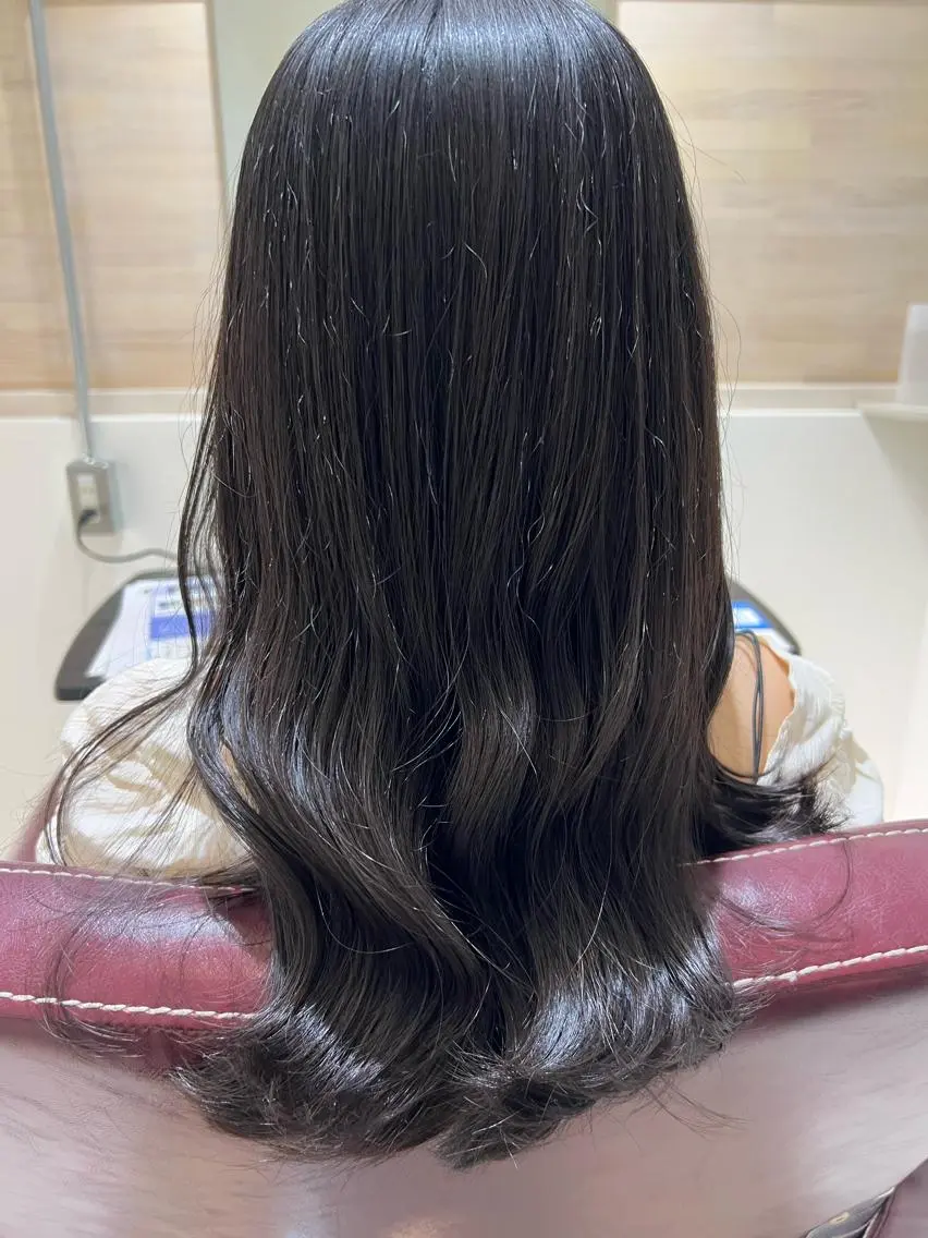 ロング くびれヘア 韓国風ヘア レイヤーカット カット トリートメント 🥣🫧艶カラー 🦋アカマ ミユ🦋のヘアスタイル