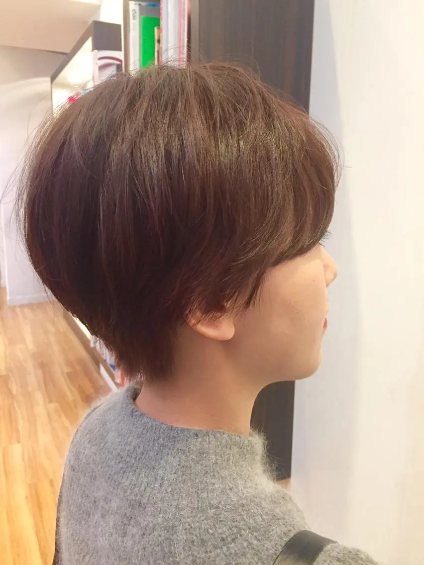 ショート カラー ショートヘア クボキ サヤのヘアスタイル