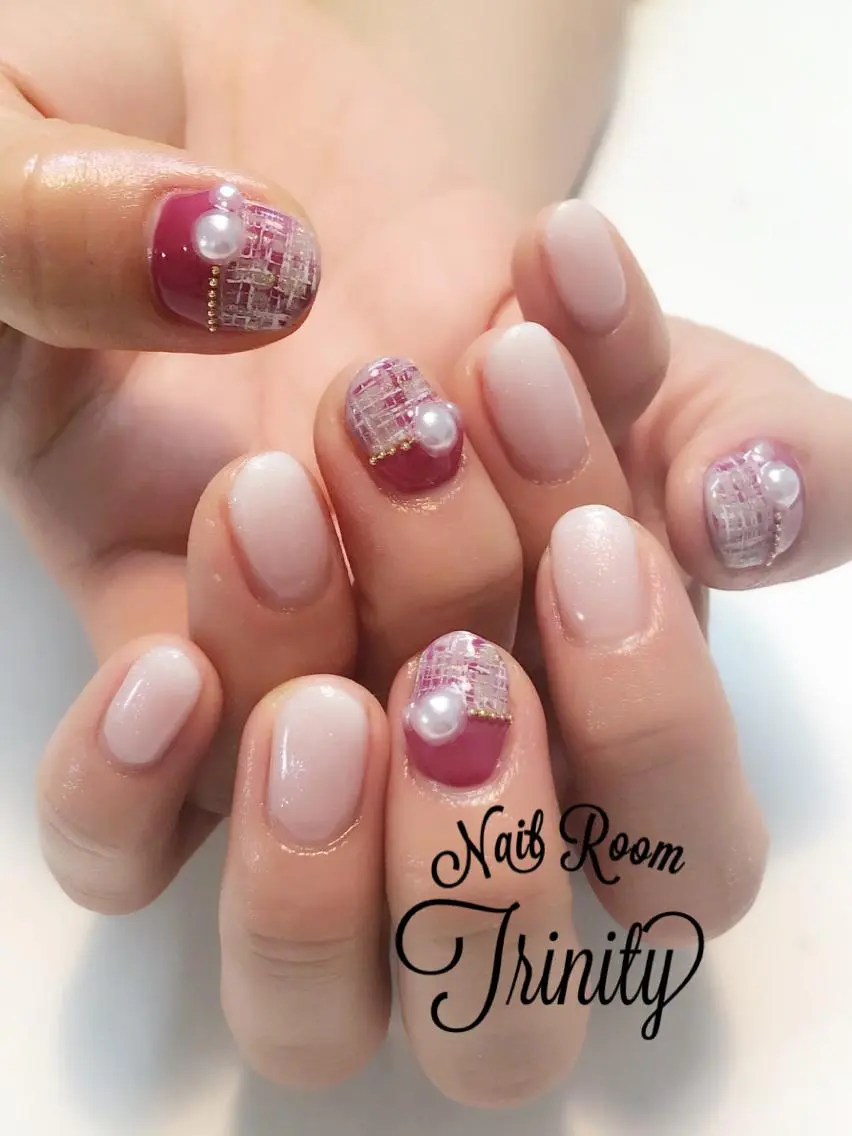 ネイル ハンドネイル Trinity ネイリストスタッフのネイルデザイン