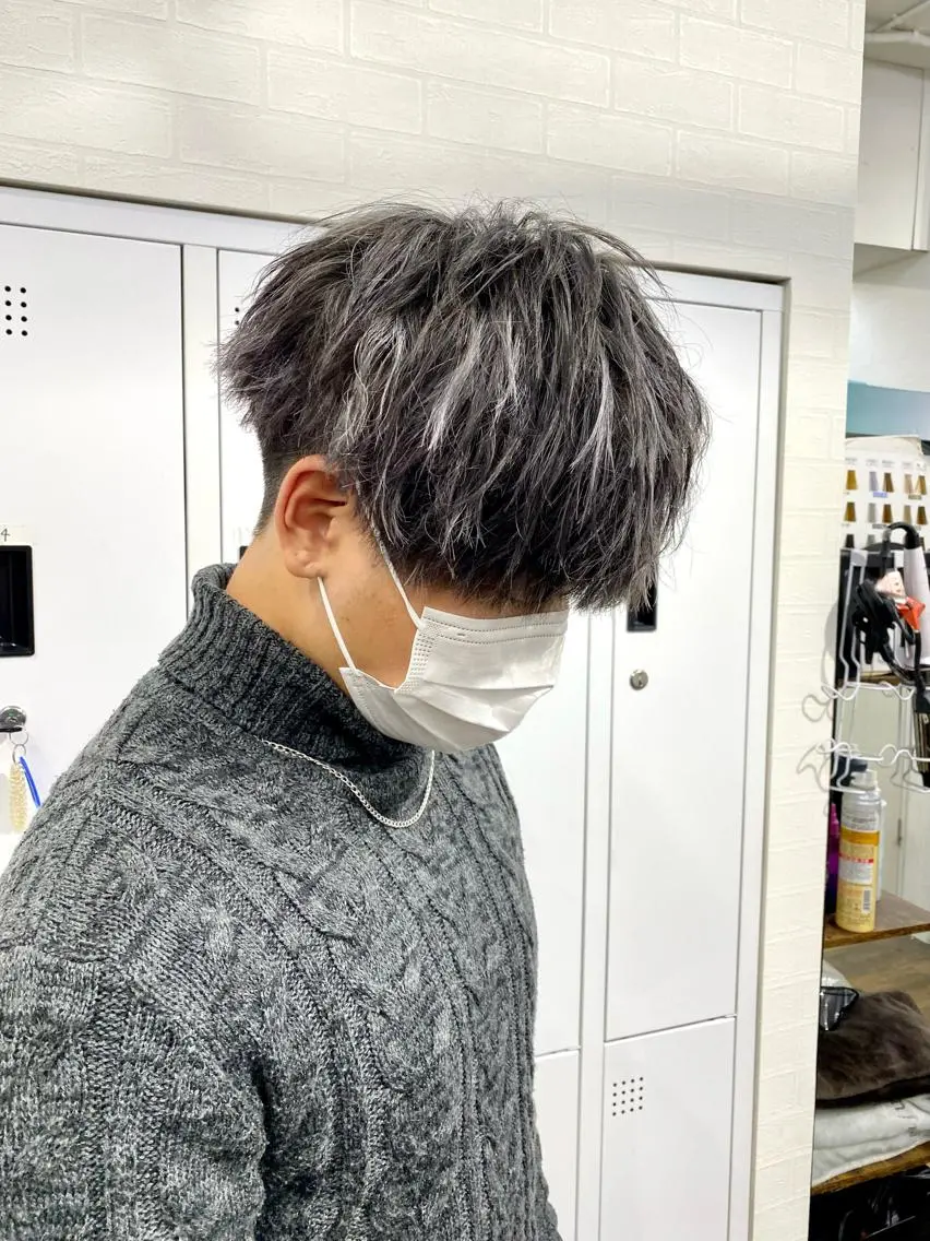カラー パーマ メンズ パーマ ブリーチカラー特化 U-topia小島のヘアスタイル