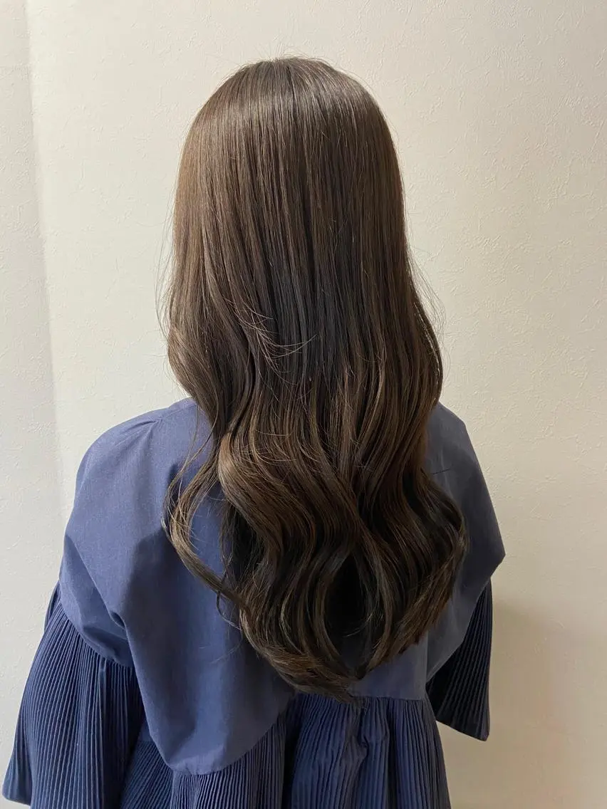 ロング カラー カット ヘアカラー トリートメント natsumi / N°ariaのヘアスタイル