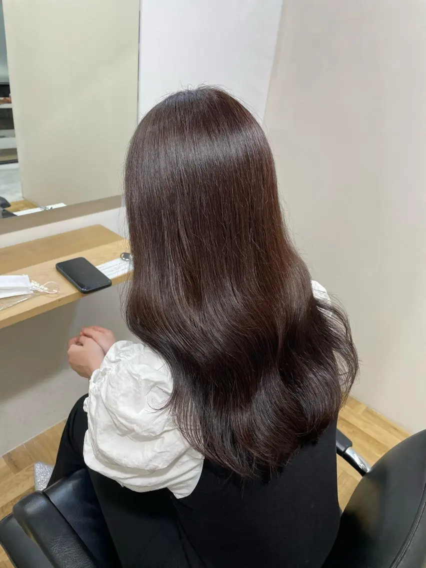 ロング カラー ブリーチ ケアブリーチ ダブルカラー ハイライトカラー イルミナカラー オリーブカラー 特化　　kaiのヘアスタイル