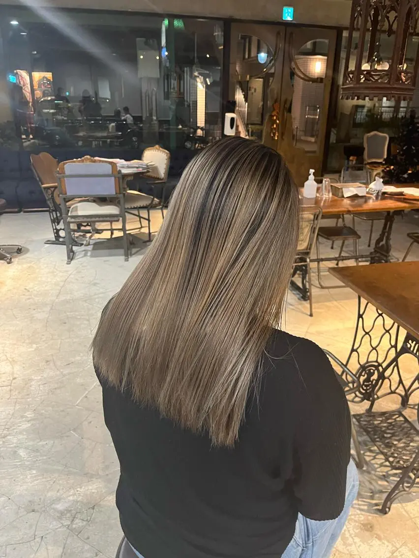 ロング カラー バレイヤージュ ブリーチ レイヤーカット ヘアカラー トリートメント ✨メンズスタイル✨ Daiのヘアスタイル
