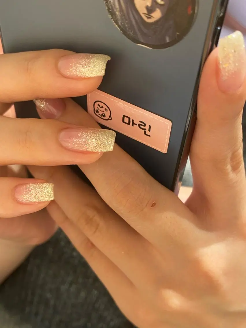 ネイル グラデーション ラメ(グリッター) ラメグラデーション ハンドネイル Ann nailのネイルデザイン