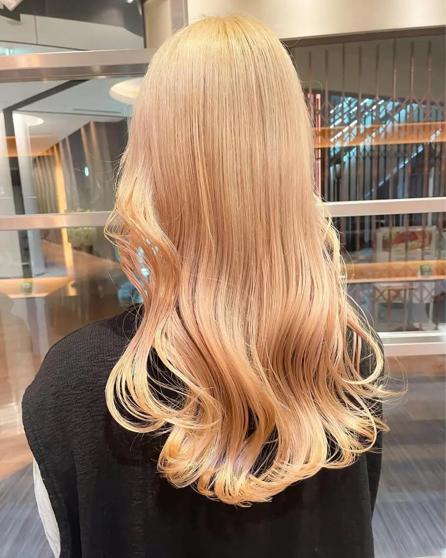 ロング カラー BLANCO nao.のヘアスタイル